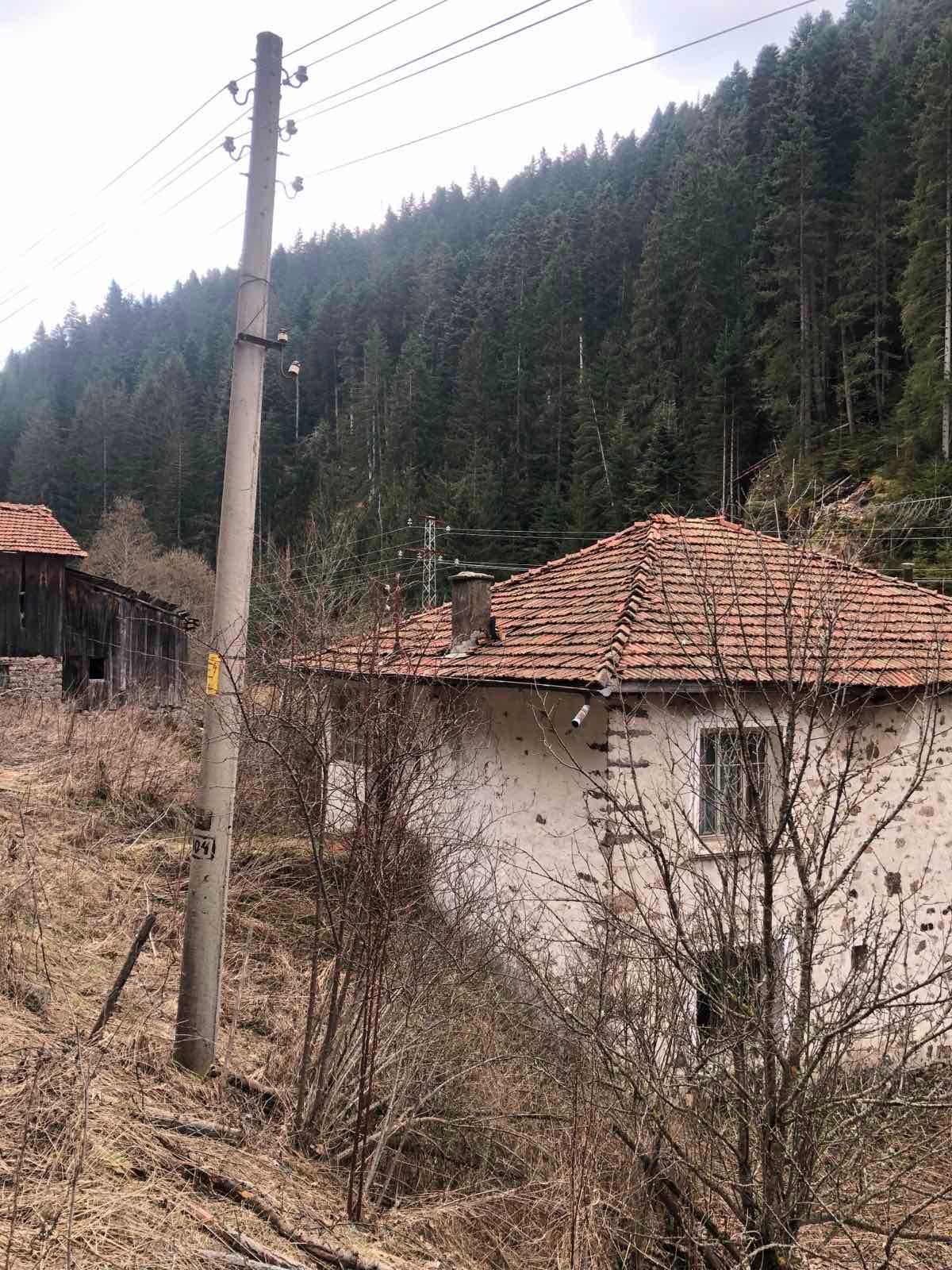 Продавам къща в с.Мугла