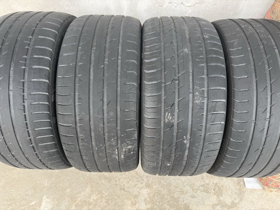 KUMHO 275/40 ZR 20. 106Y