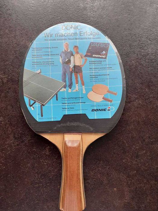 Vând paletă pentru tenis de masă marca Donic