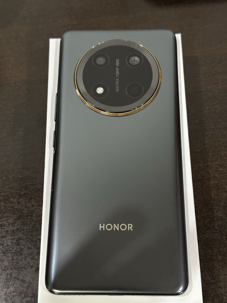 Honor magic 7 lite , 256 GB , 8GB RAM
