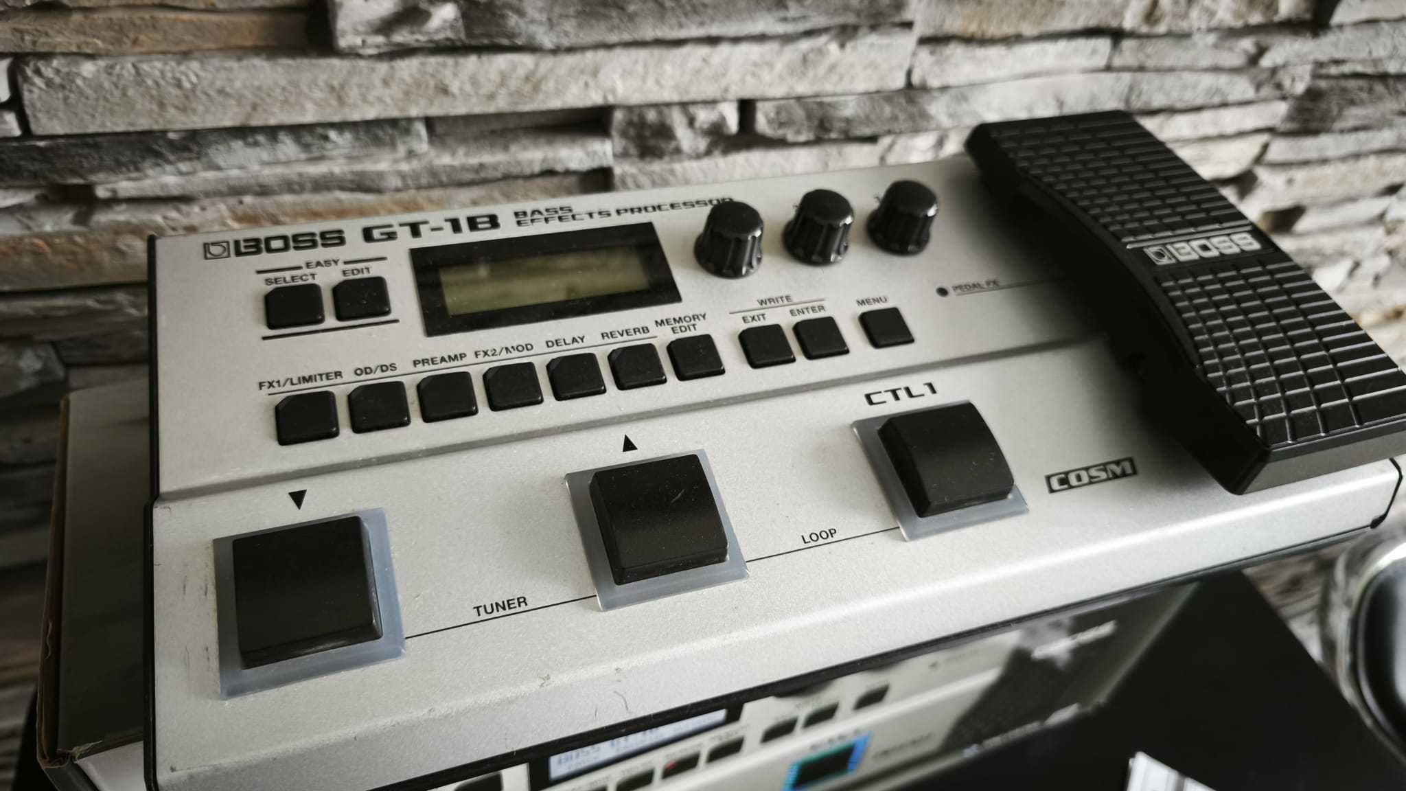 Procesor BOSS chitara bass GT-1B în cutie - Garanție