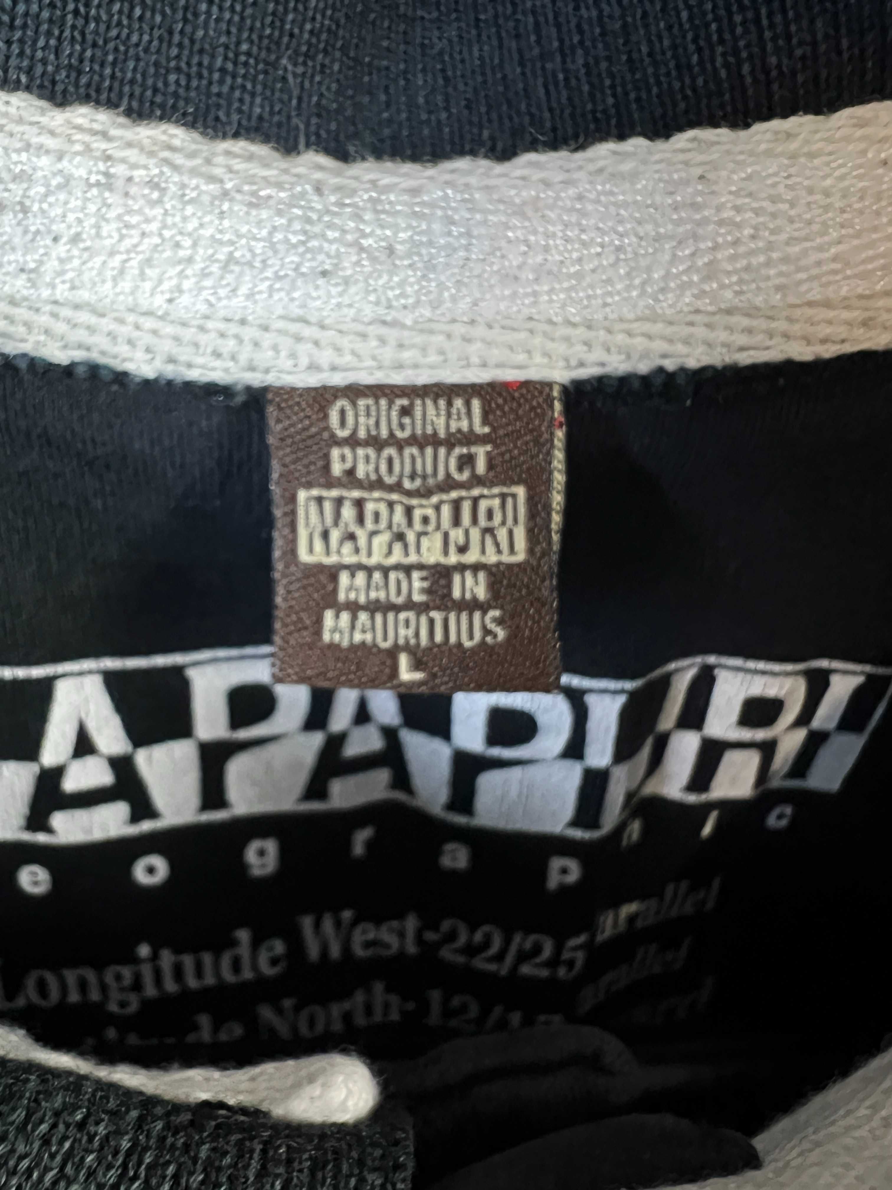 Тениска на NAPAPIJRI