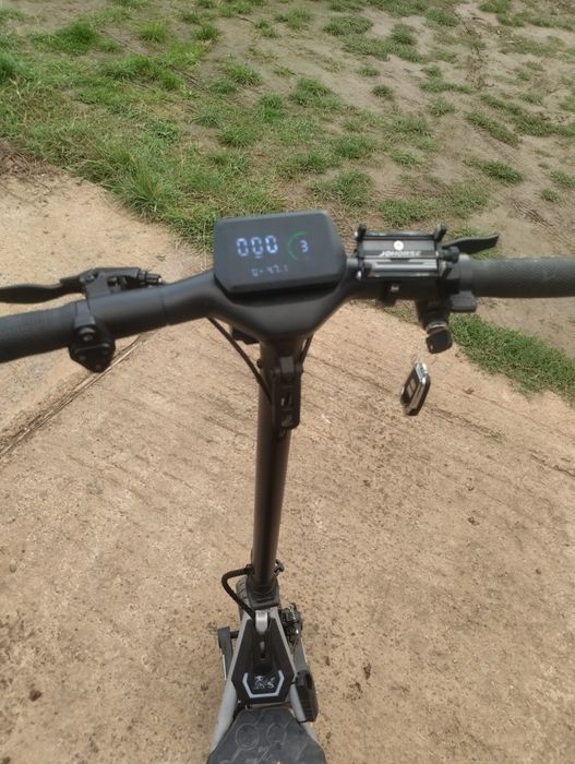 Vând trotinetă electrică kukirin A1
