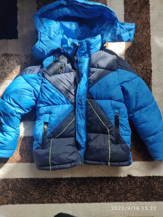 Продам вещи детские на мальчика и женские 46-48-50размер.