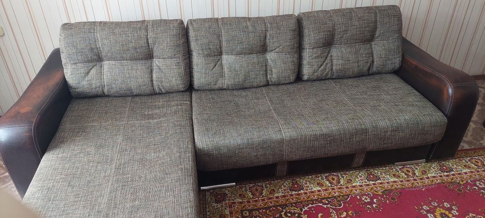 Продам угловой диван