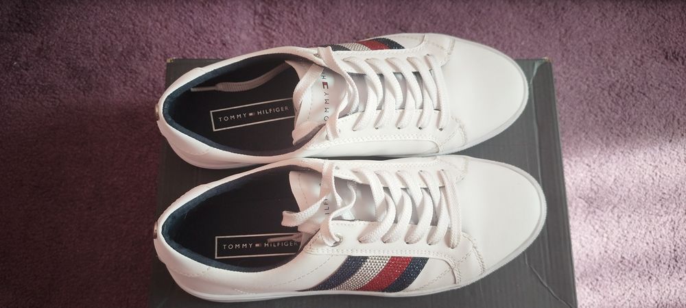 Tommy Hilfiger sneakers
