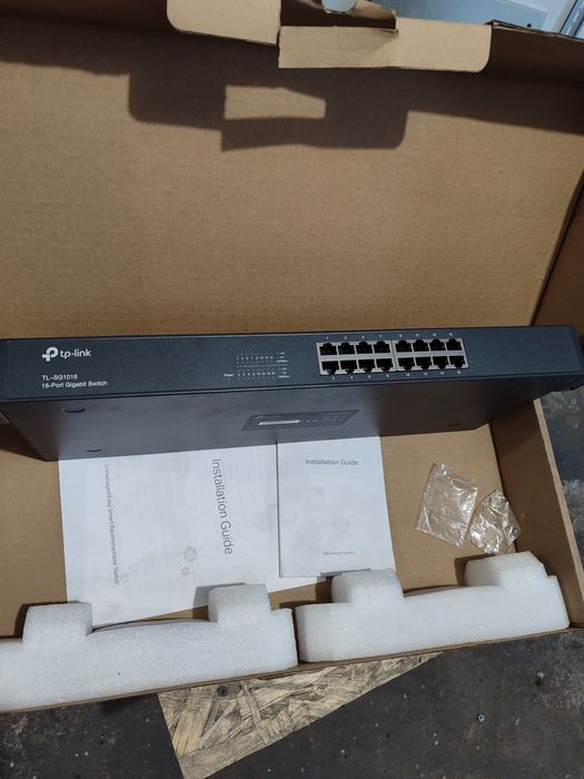 Коммутатор TP-Link TL-SG1016