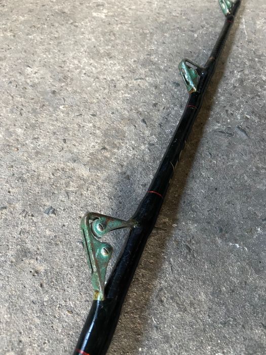 Vând undițe în stare excelenta