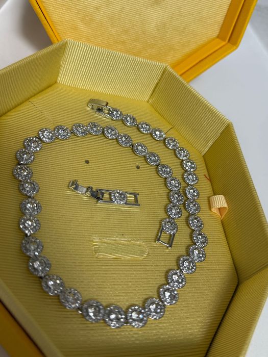 Swarowski angelic coliere , lot