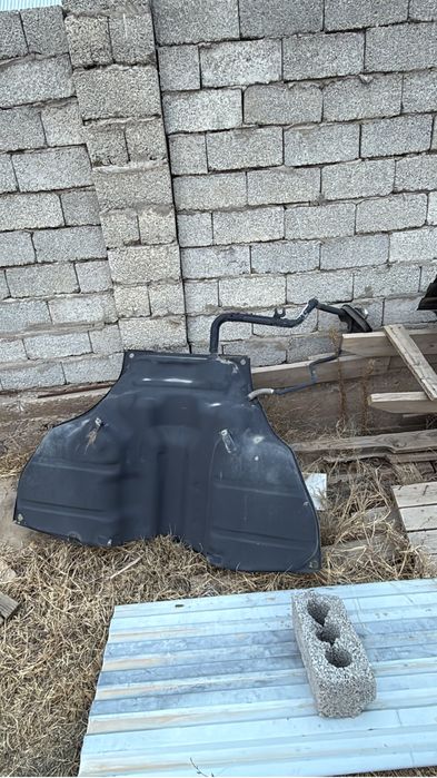 Редуктор, кардан, бак все от мерседес 221 дизеля