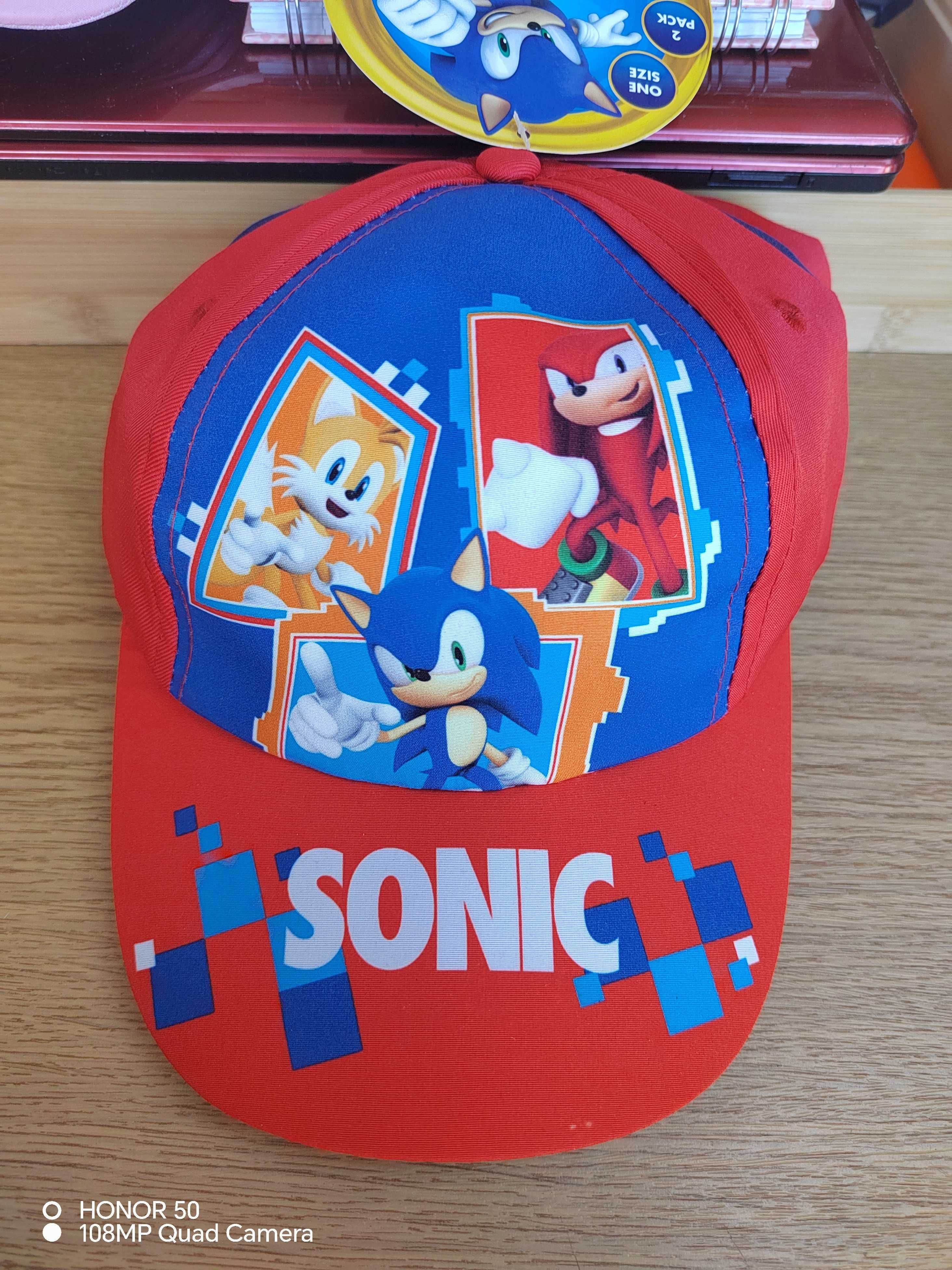 Stitch и Sonic Детски шапки в комплект от 2бр.