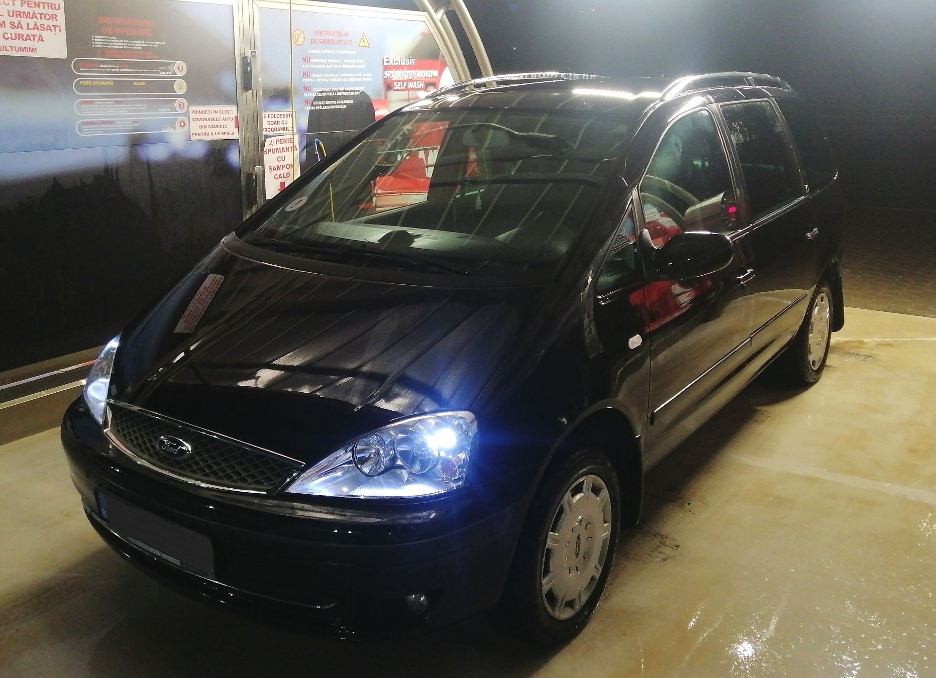 Ford Galaxy 1.9 GHIA 2006