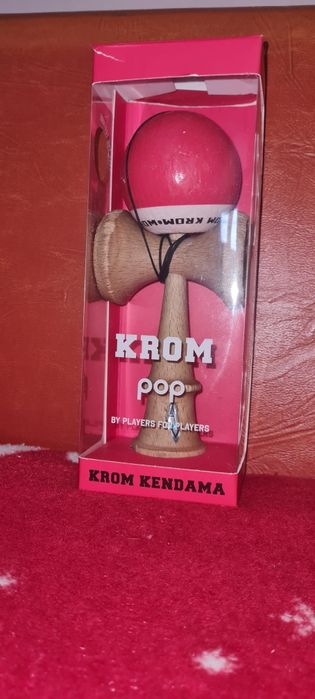 Kendama Krom Roșie Rober