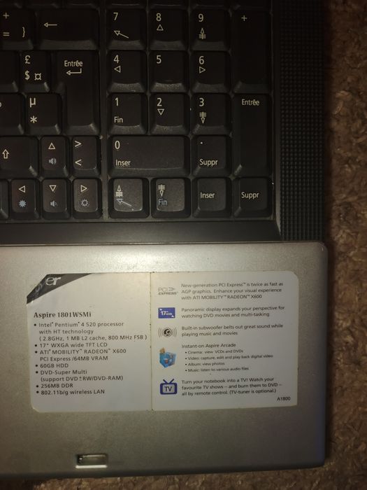 Vand laptop pt piese