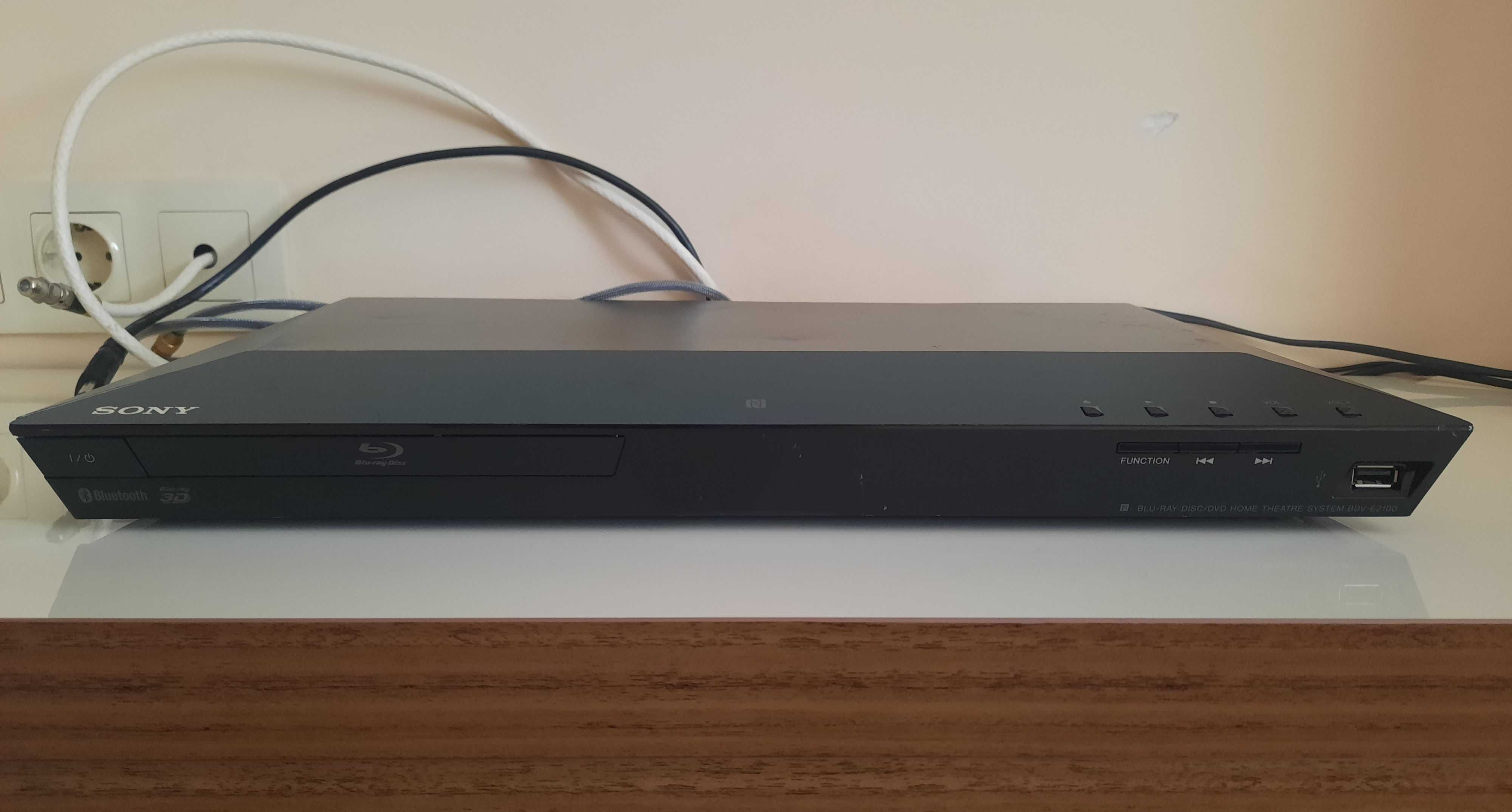 SONY E2100-Bluetooth®, USB ресивър от домашно кино