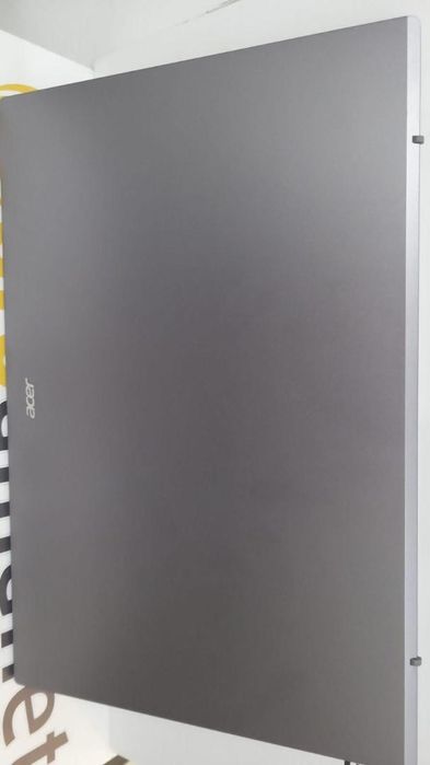 Laptop Acer Extensa 215 EX215-55-EP cu procesor Intel Core -N-