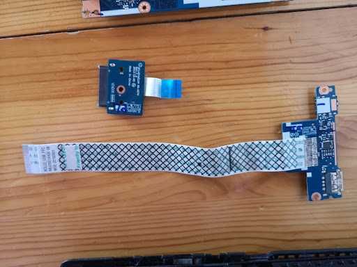 Lenovo G50-30 - Останали части от лаптопа