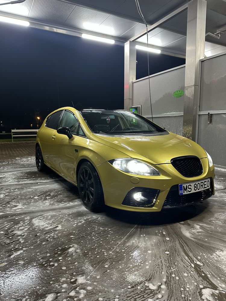 Seat Leon.