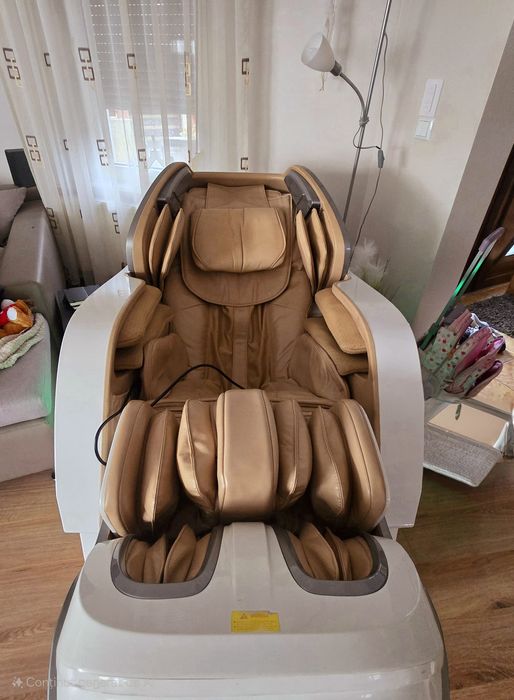 Scaun pentru masaj Komoder 9500SL 4D model premium