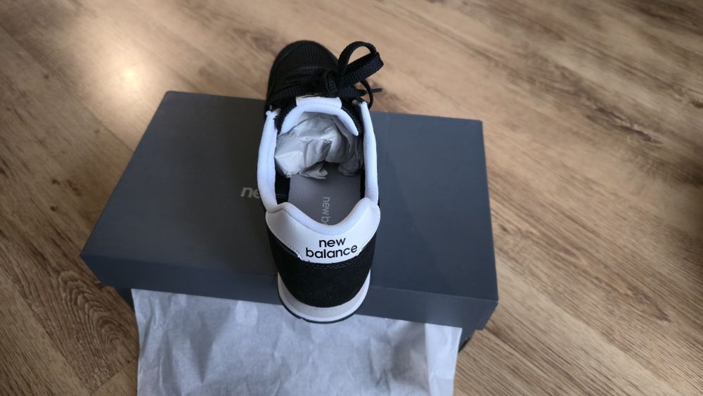 New Balance 373 Noi Adidasi Originali Nr. 43 In Cutie
