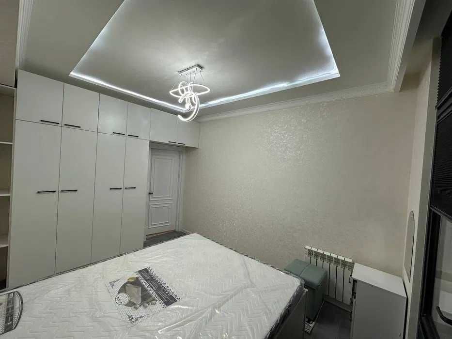 СРОЧНО!!! Сдам  Квартиру, Район Мирзо-улугбек , метро М.Горький , 823*