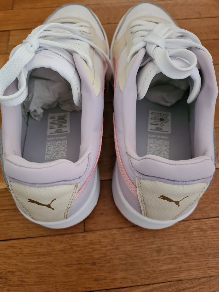 Дамски маратонки PUMA номер 41