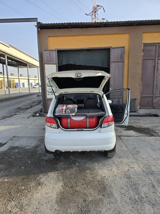 Shevralet matiz oq