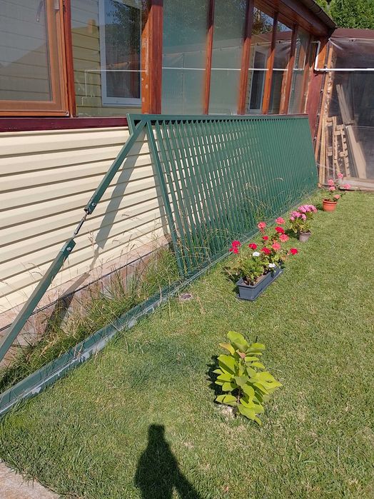 Poartă auto portanta, culisanta pe role