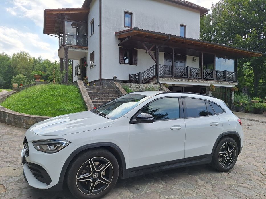 Mercedes Benz GLA 220 D 4MATIC AMG
