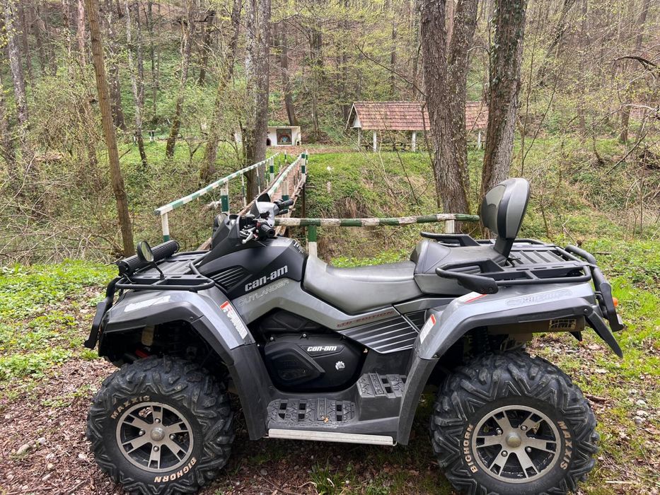 Atv can am outlander