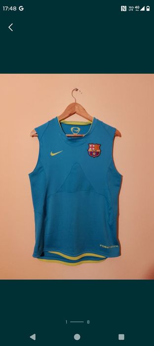 Tricouri fotbal FC Liverpool XXL si Vintage FC Barcelona