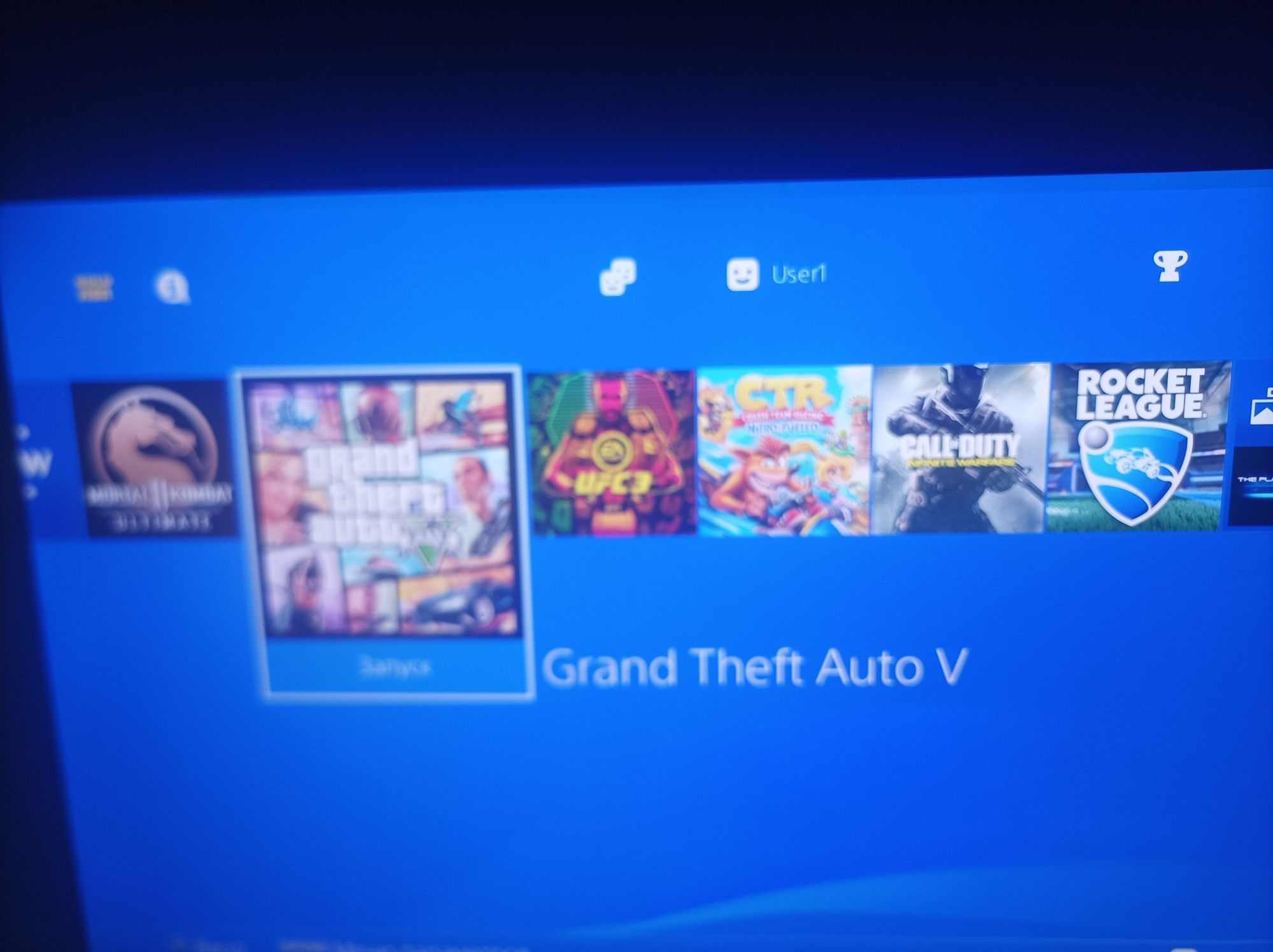 PS4 б/у продаётся СРОЧНО!!