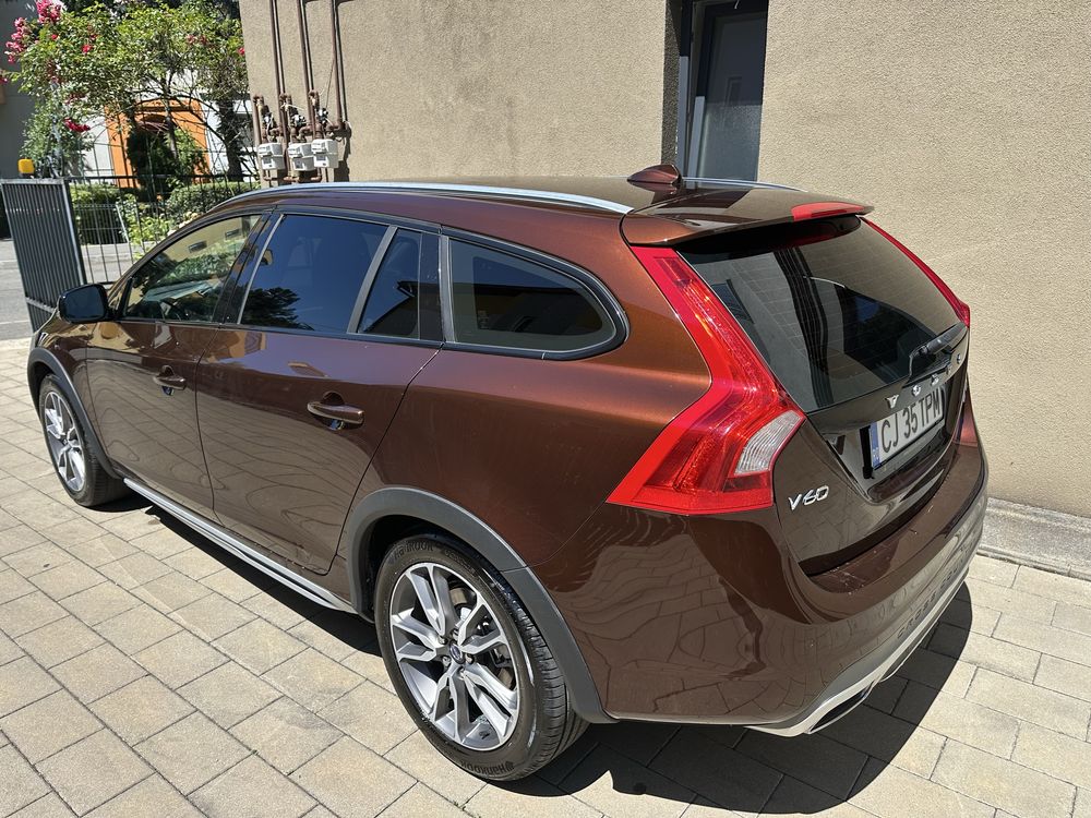 Volvo V60 cross country