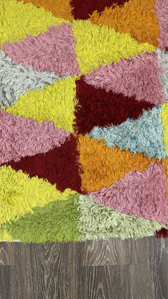 Разноцветный коврик