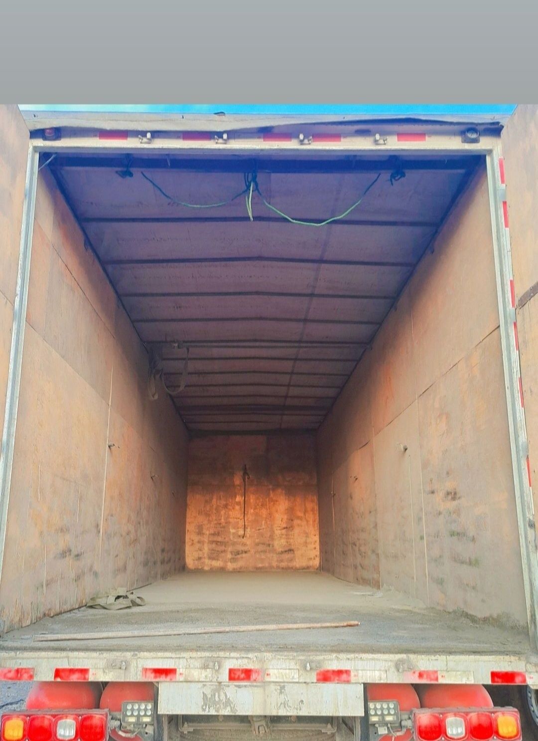 Shacman L3000 yevro 5 gazli srochno sotiladi