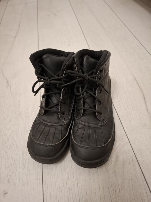 Ghete piele nike marimea 35 23 cm