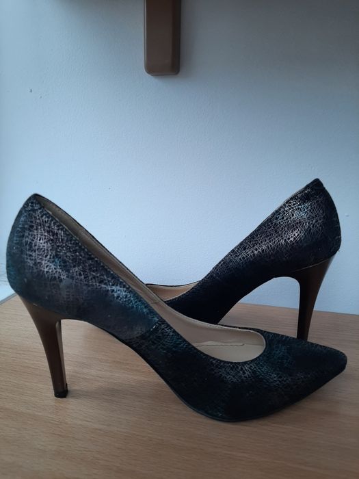 Pantofi marimea 37(ingust)