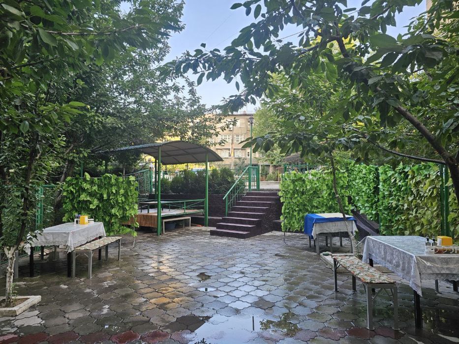 Продам квартиру, переоборудованную под кафе с летней площадкой