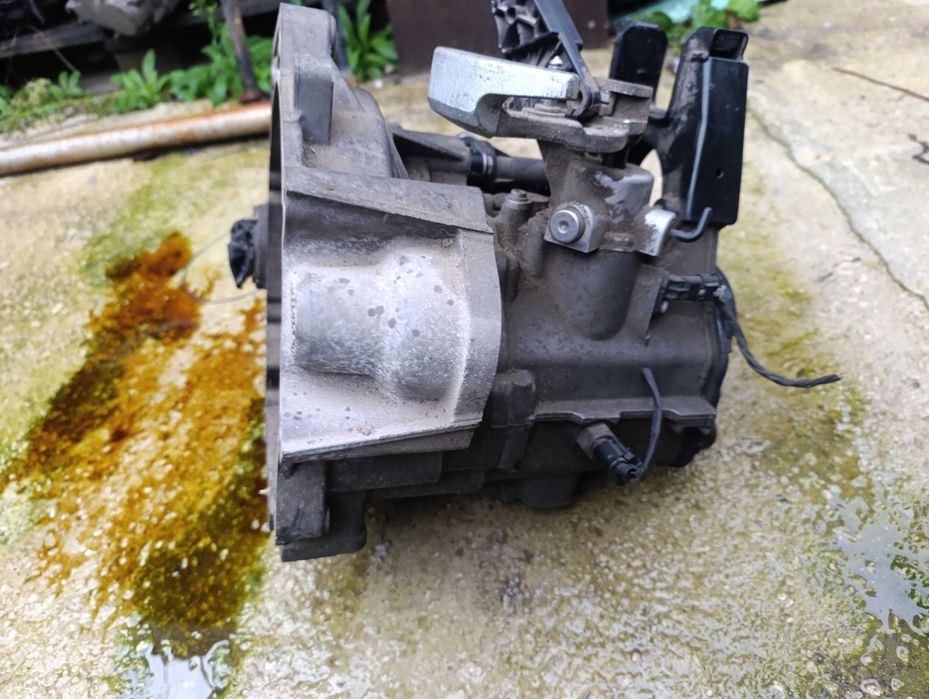 Скоростна кутия за VW Поло, Рапид, А1 -  1.0I - 0DQ301103A