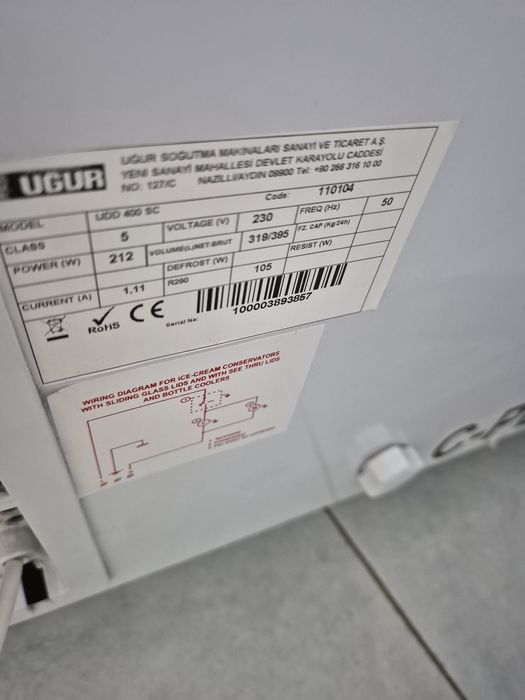 Lada frigorifica ugur