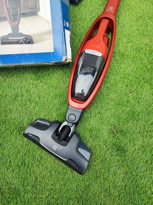 Aspirator vertical 2in1 electrolux well q7 animal