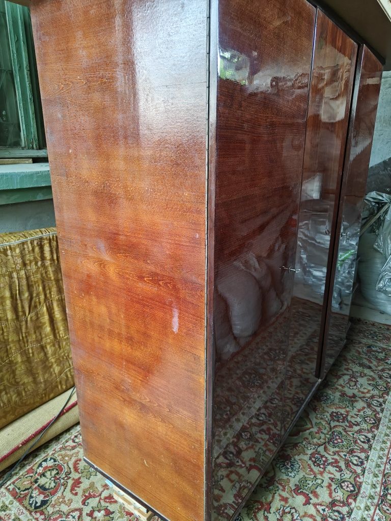 Продается шифонер в хорошем состоянии