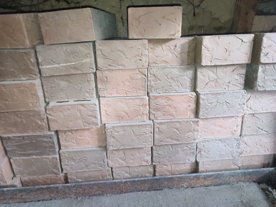 Продам кирпич облицовочный