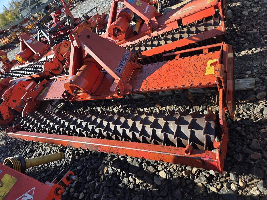 Freza Grapa Rotativa Kuhn HRB 301D