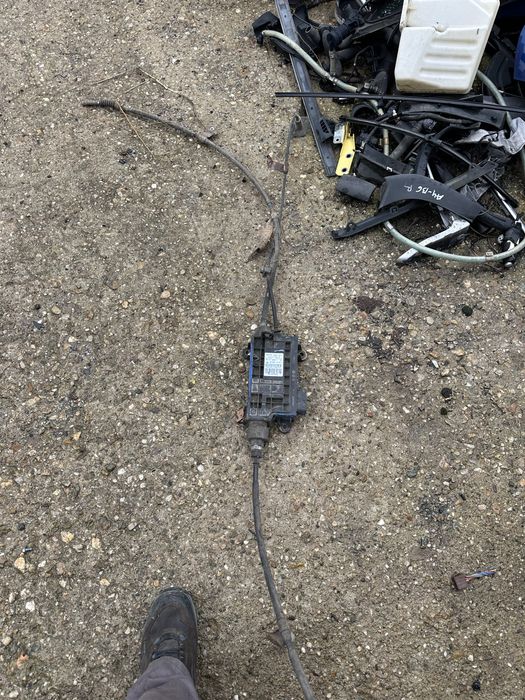 Модул ръчна спирачка за авенсис Т27