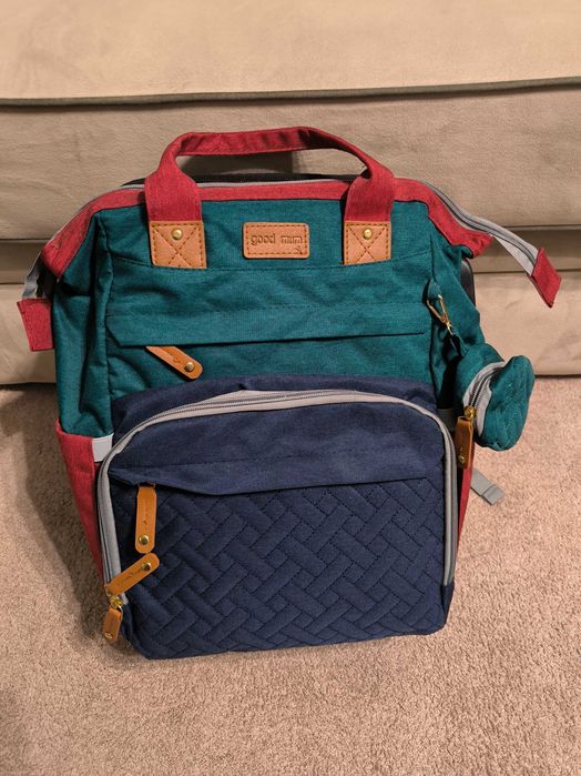 Нова бебешка раница good mum 3в1 с вграден повивалник.