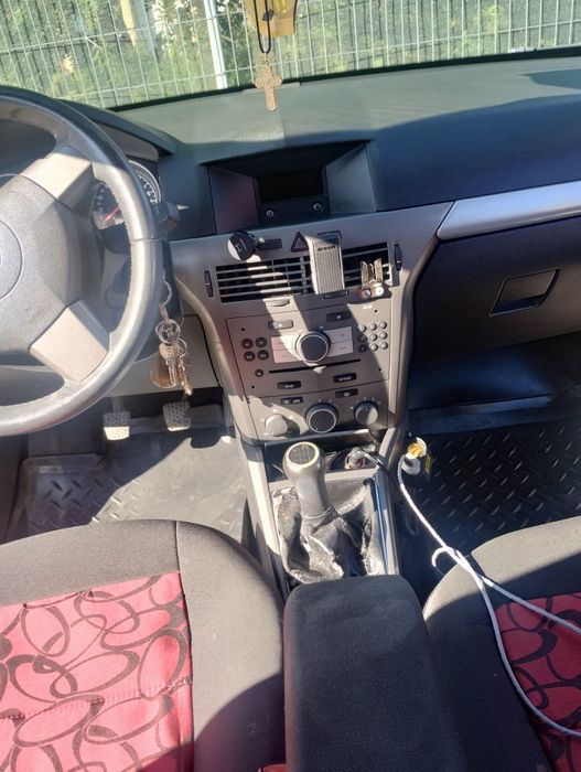 Opel Astra H ,motor 1.9 an de fabricație 2006