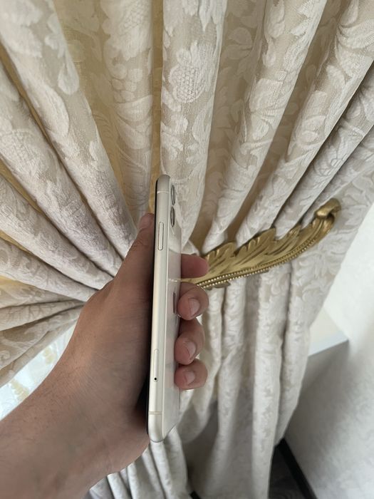 IPhone 11/128Gb - В идеальном состоянии