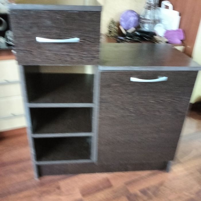 Продам срочно тумба обувная.