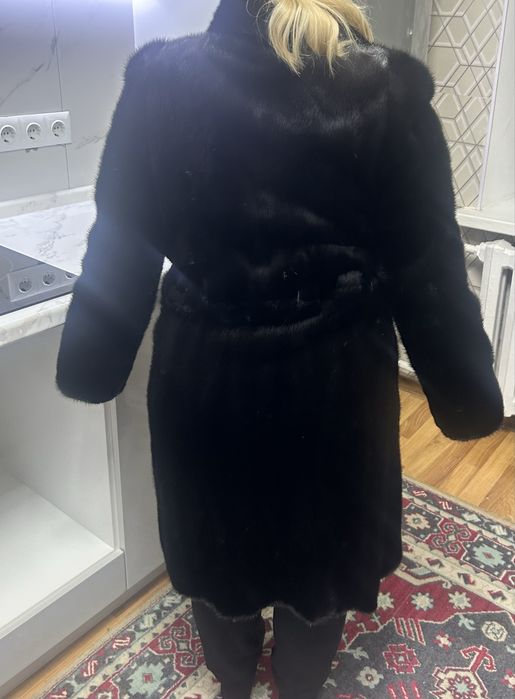 Срочно продам норковые шубу